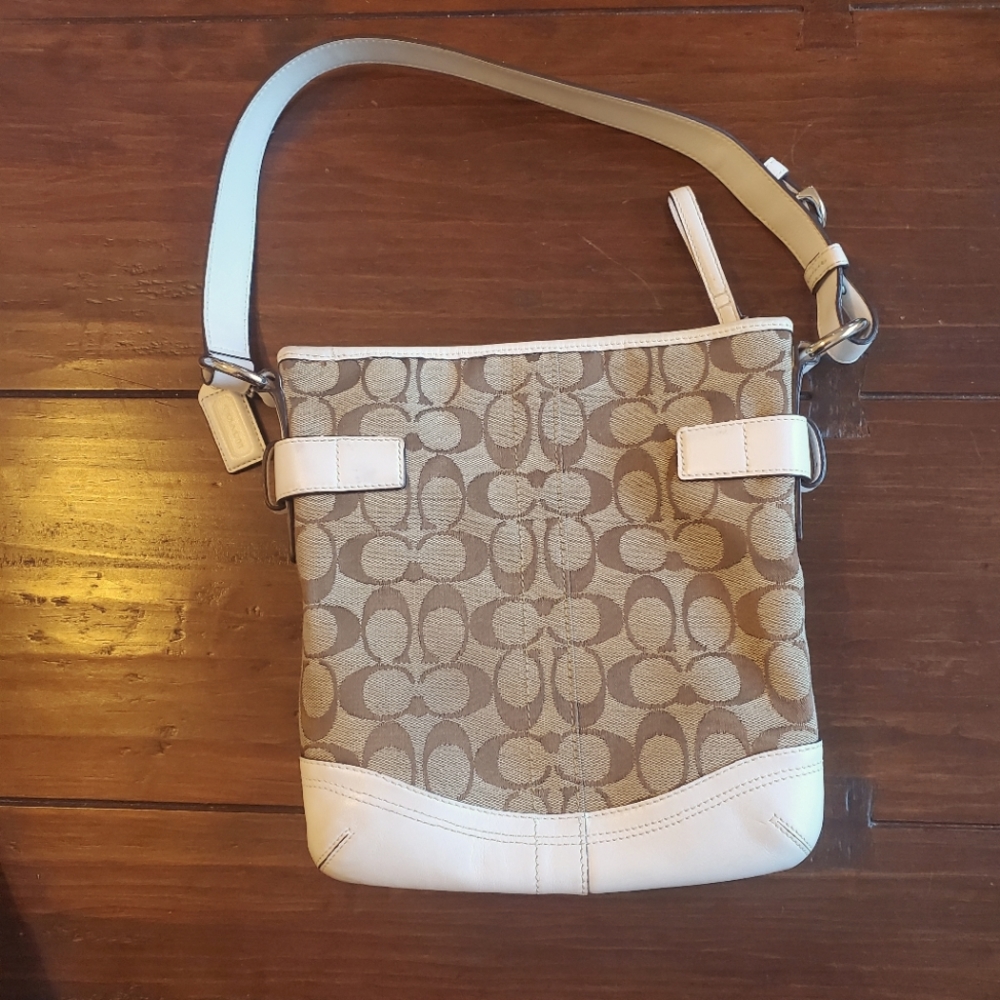 COACH WHITE PURSE L05M-3577
